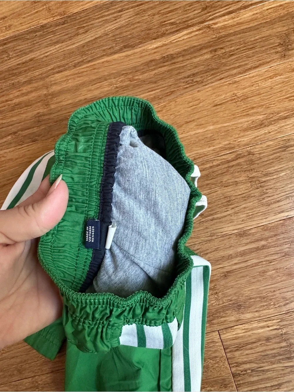 GAP green athletic